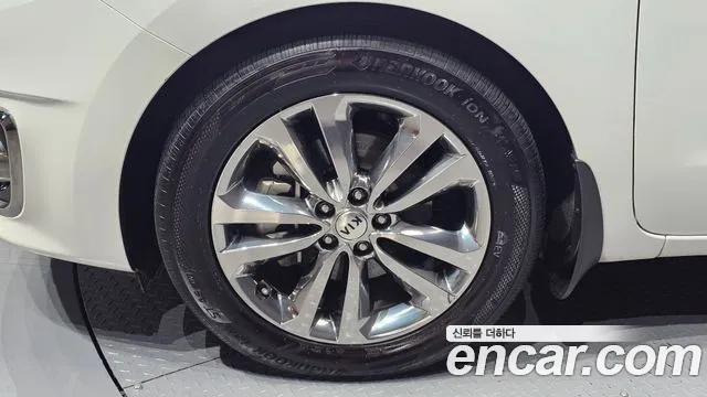 Kia Carnival 2018 thumb 5