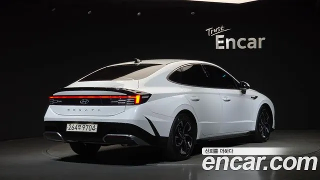 Hyundai Sonata 2023 thumb 2