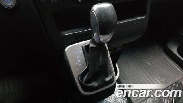 Hyundai Staria 2021 thumb 9