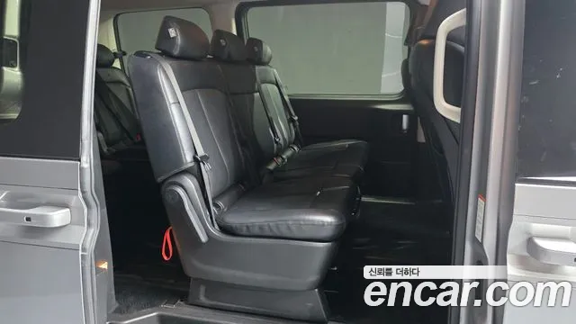 Hyundai Staria 2021 thumb 12