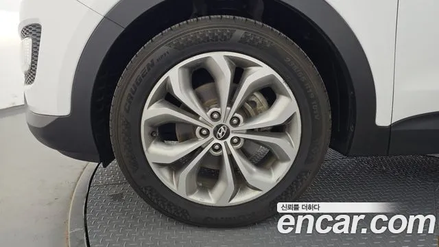 Hyundai Santa Fe 2012 thumb 5