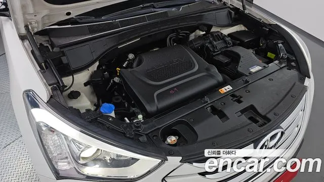Hyundai Santa Fe 2012 thumb 6
