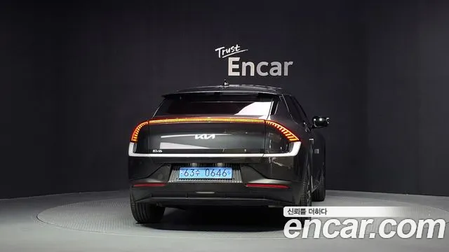 Kia EV6 2023 thumb 4