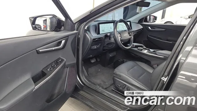 Kia EV6 2023 thumb 10