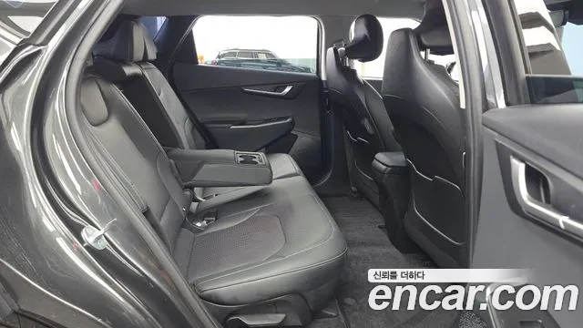 Kia EV6 2023 thumb 12