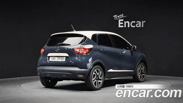 Renault-KoreaSamsung Captur 2015 thumb 2