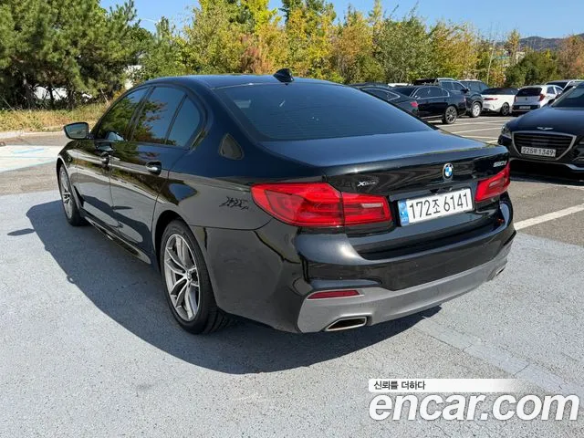 BMW 5-Series 2017 thumb 2