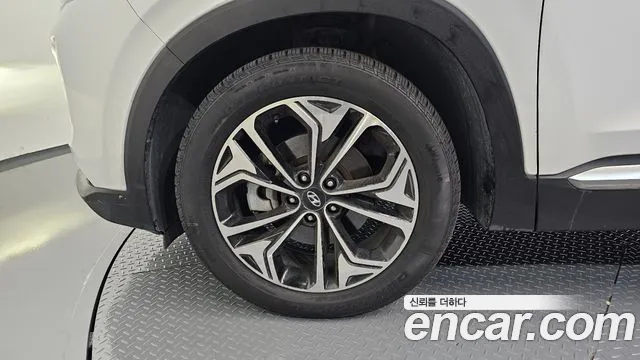 Hyundai Santa Fe 2018 thumb 5