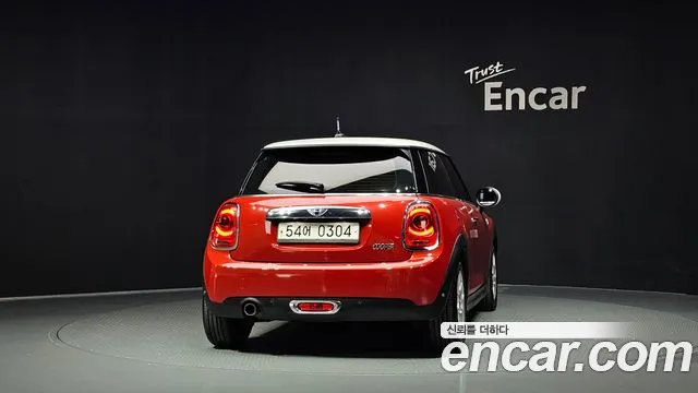 MINI Hatch 2015 thumb 4