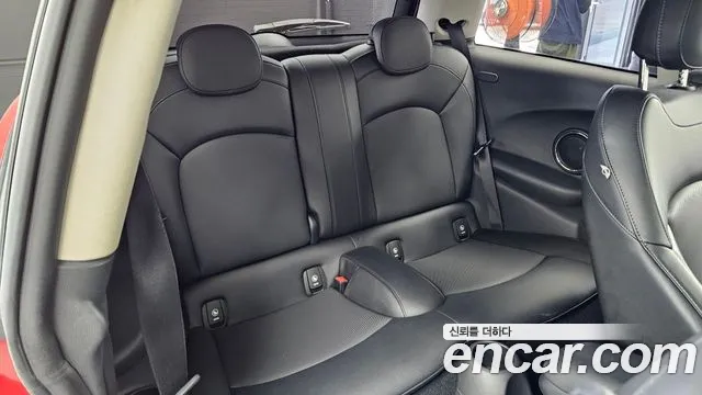 MINI Hatch 2015 thumb 12