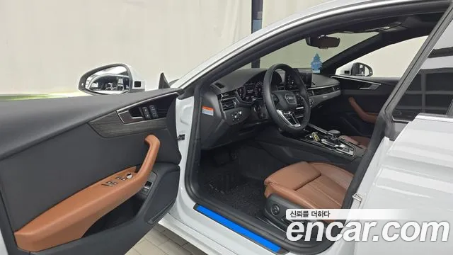 Audi A5 2023 thumb 10