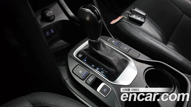 Hyundai Santa Fe 2015 thumb 9