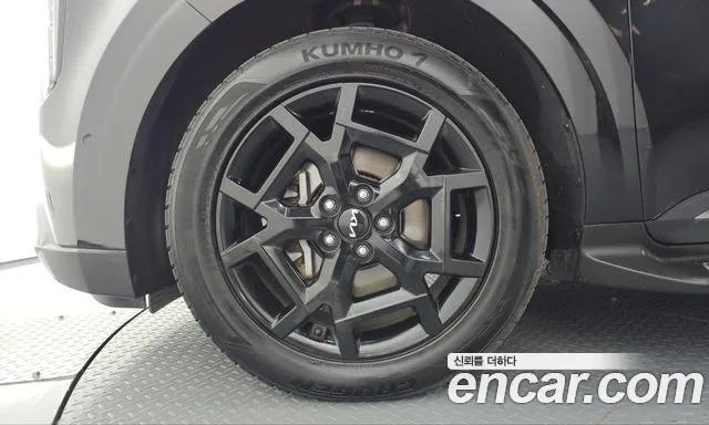 Kia Carnival 2024 thumb 4