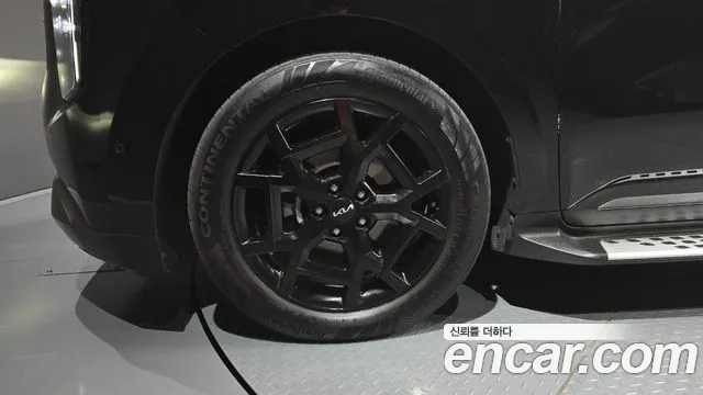 Kia Carnival 2024 thumb 4