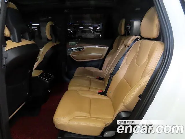 Volvo XC90 2018 thumb 7