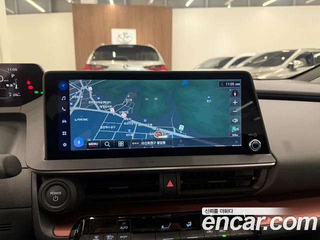 Toyota Prius 2024 thumb 8
