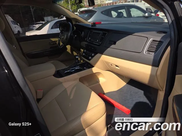 Kia Carnival 2019 thumb 7