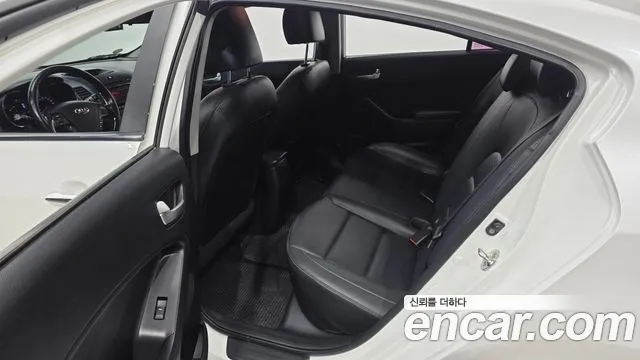 Kia K3 2016 thumb 11