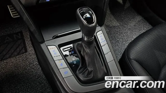 Hyundai Avante 2015 thumb 9