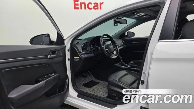 Hyundai Avante 2015 thumb 10