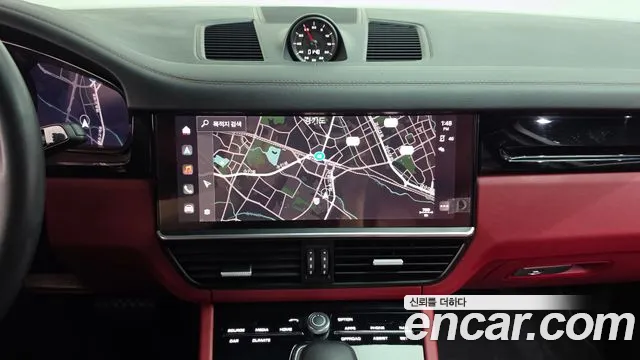 Porsche Cayenne 2022 thumb 12