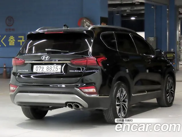 Hyundai Santa Fe 2018 thumb 4
