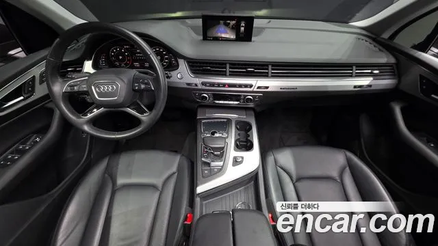 Audi Q7 2019 thumb 7