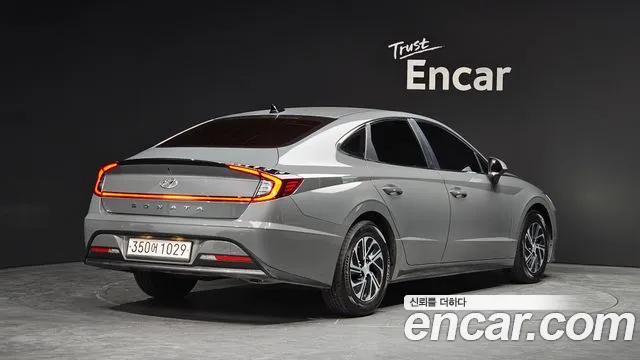 Hyundai Sonata 2022 thumb 2