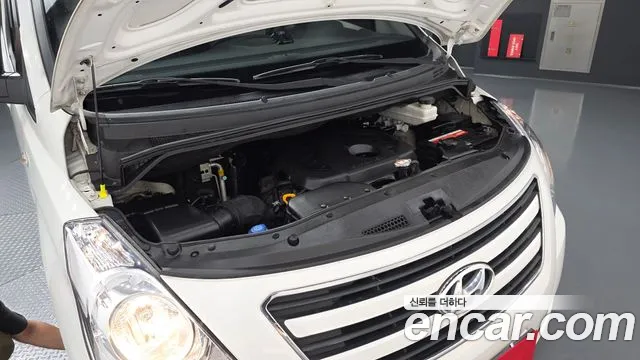 Hyundai Starex 2017 thumb 6