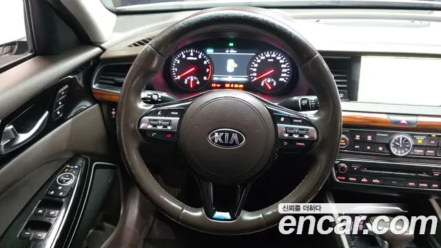 Kia K7 2016 thumb 12