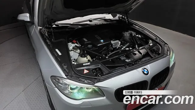 BMW 5-Series 2014 thumb 6