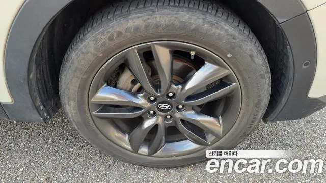 Hyundai Santa Fe 2014 thumb 5