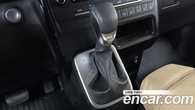 Hyundai Staria 2026 thumb 9