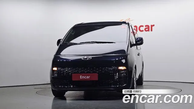 Hyundai Staria 2022 thumb 3