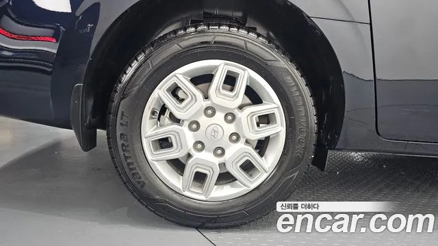 Hyundai Staria 2022 thumb 5