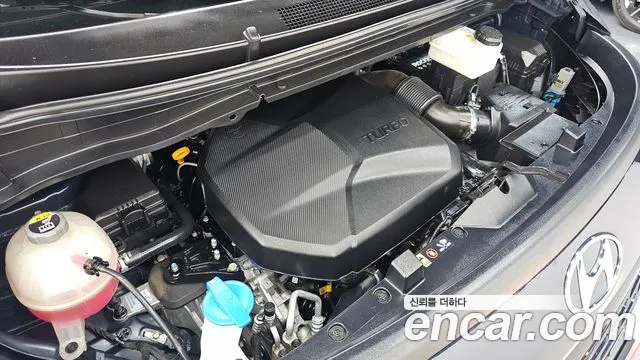 Hyundai Staria 2022 thumb 6