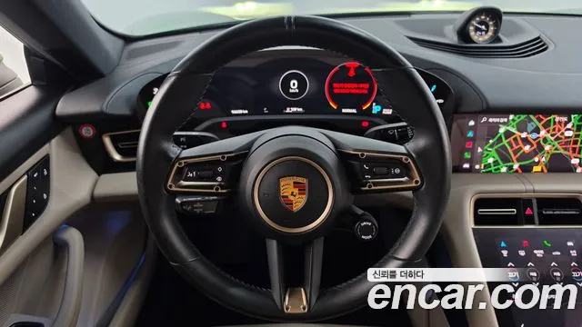 Porsche Taycan 2022 thumb 12