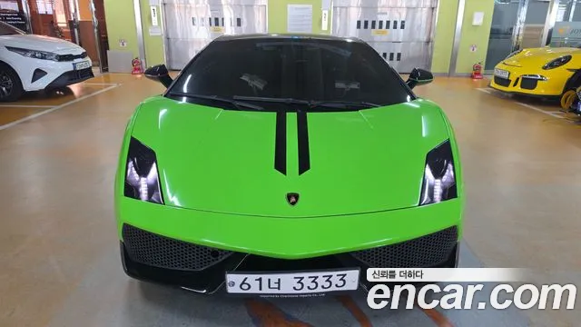 Lamborghini Gallardo 2011 thumb 3