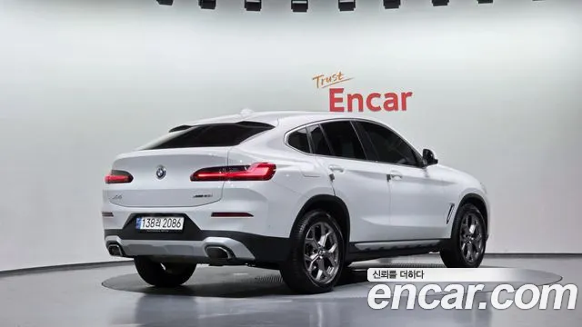 BMW X4 2022 thumb 2