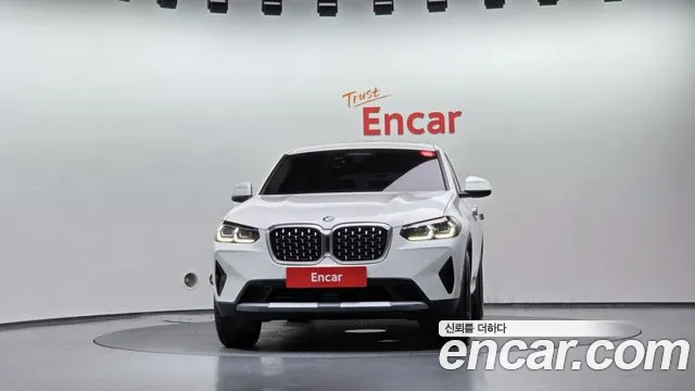 BMW X4 2022 thumb 3
