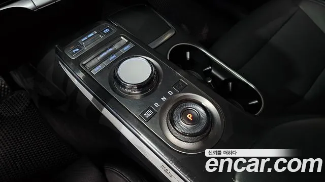 Genesis GV70 2021 thumb 9
