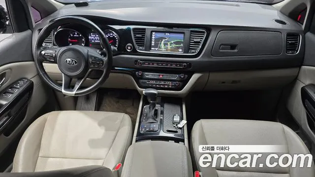 Kia Carnival 2017 thumb 7