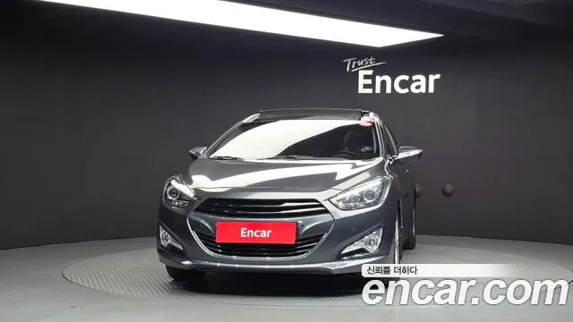 Hyundai i40 2012 thumb 3