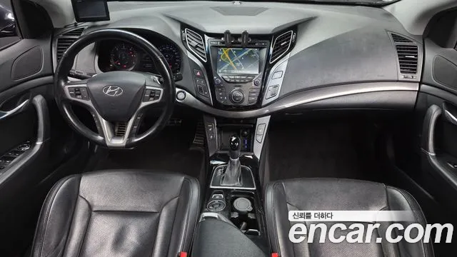 Hyundai i40 2012 thumb 7