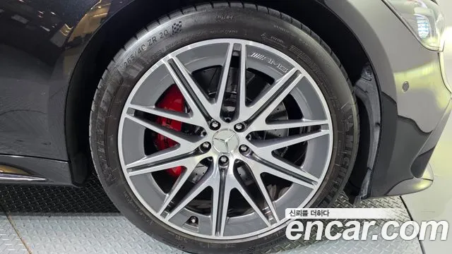 Mercedes-Benz AMG GT 2023 thumb 5