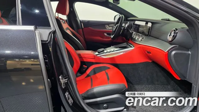 Mercedes-Benz AMG GT 2023 thumb 11