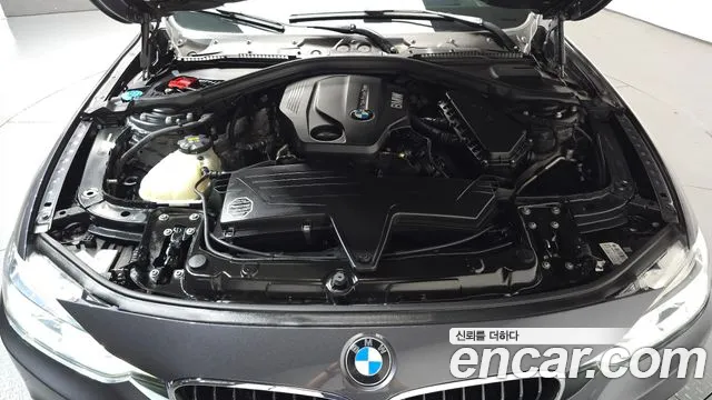 BMW 3-Series 2016 thumb 5