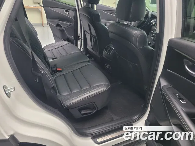 Kia Sorento 2017 thumb 9