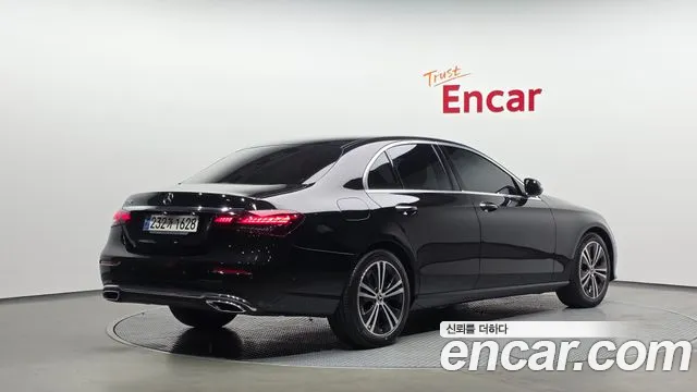 Mercedes-Benz E-Класс 2020 thumb 2
