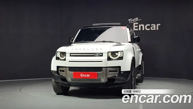 Land Rover Defender 2024 thumb 3